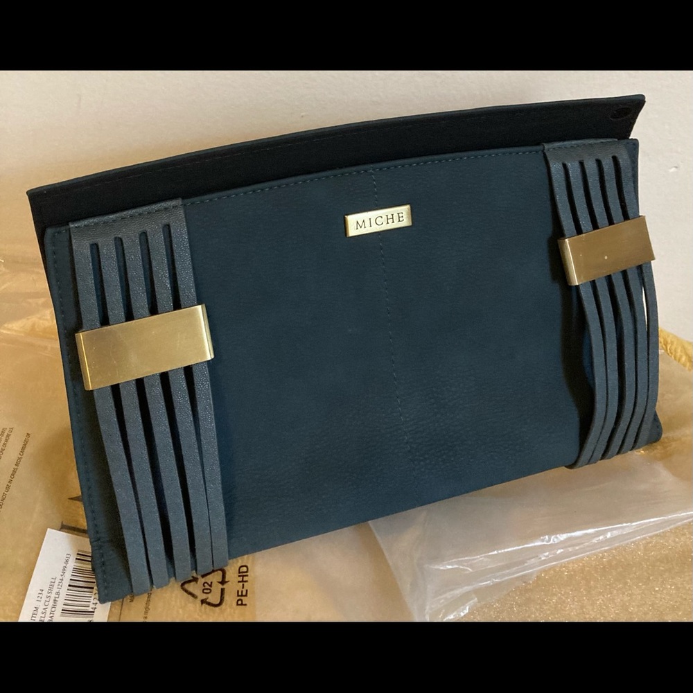 Miche Elsa shell does not include base